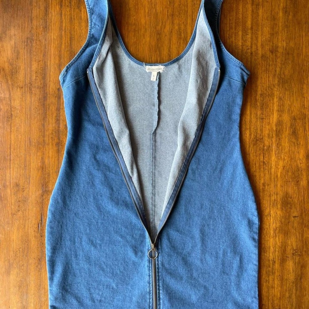 7th & Hudson Denim Zip Up Dress - Picture 5 of 6